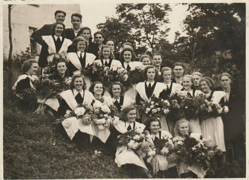  9. izlaidums, 1. foto – audzinātāja Marta Kajaka
